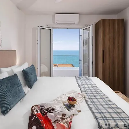 Vilă Lara - Stylish Retreat With Access Pachyammos
