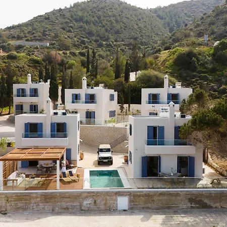 Villa Lara - Stylish Retreat With Access Pachyammos