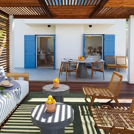 Villa Lara - Stylish Retreat With Access *