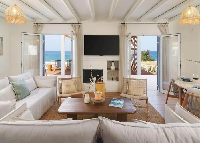 Lara - Stylish Retreat With Access * Pachyammos