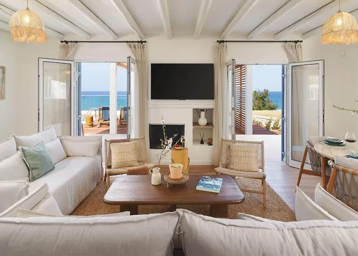 Lara - Stylish Retreat With Access Pachyammos